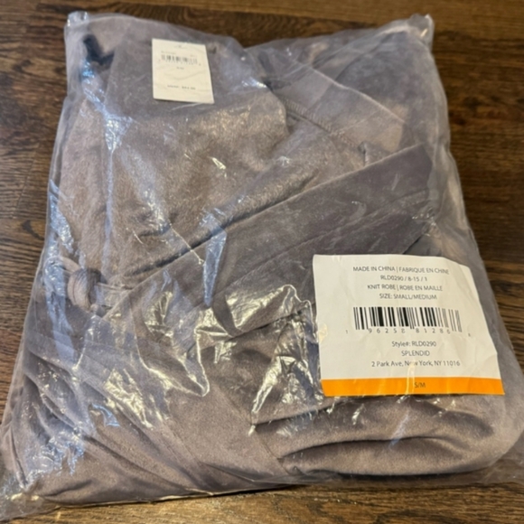 Splendid Velvor Robe NWT - Picture 3 of 4